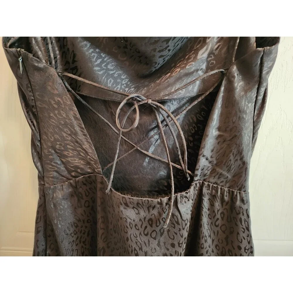 Kendall & Kylie Sleeveless Lace Up Back‎ Mini Dress Black Animal Print Size 0/2